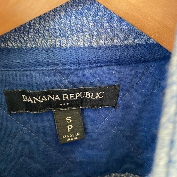BANANA Republic blue quarter zip sweater - Picture 9 of 9